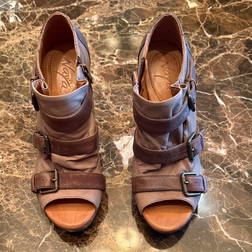 Naya Women's Taupe and Brown Buckle Heeled Boots